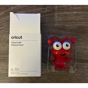 Cricut Cutie Vinyl Figure Candy Apple Red